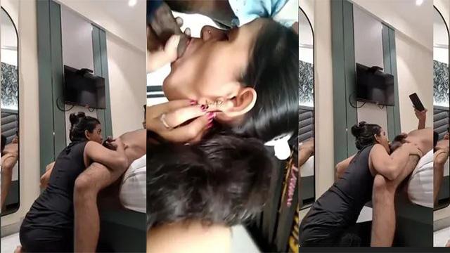 Desi Married Bhabhi – Giving Blowjob Riding Cock Free